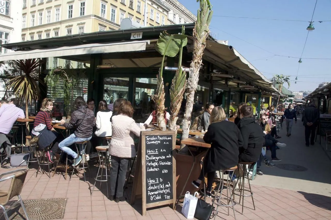 City Centre Klimts Balcony Vienna 0*,